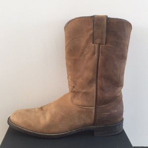 Justin cowboy boots size 9